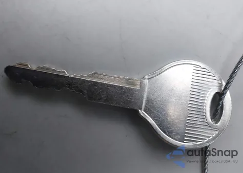 2000 Mazda Mx-5 Miata Ls/Special Edition z USA, uszkodzony, nr VIN JM1NB3531Y0150733